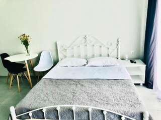 Апарт-отели Hotel Kristal Кобулети Стандартные апартаменты-3